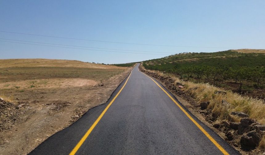 KURTALAN’DA 20 KİLOMETRELİK YOL, 21 BİN 511 TON ASFALTLA YENİLENDİ