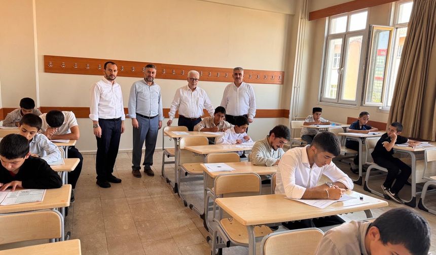Siirt’te Hafızlık Öğrencilerine Yönelik Bilgi ve Kazanım Sınavları Gerçekleştirildi