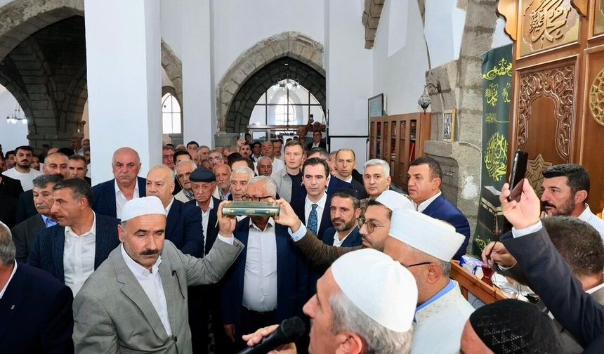 Atmanega Aşireti Lideri Hasan Açık’tan Örnek Barış Girişimi: İki Yıllık Husumet Kardeşlikle Sona Erdi