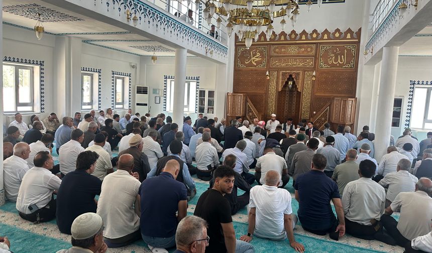 Şirvan’da Merhum Belediye Başkanı Necat Cellek İçin Mevlid-i Şerif Okutuldu