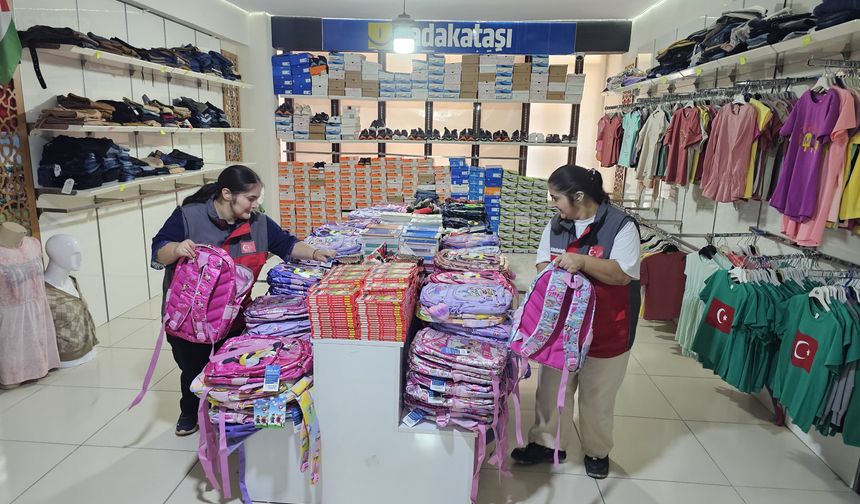 Sadakataşı’ndan Siirt’te 300 Öğrenciye Eğitim Desteği