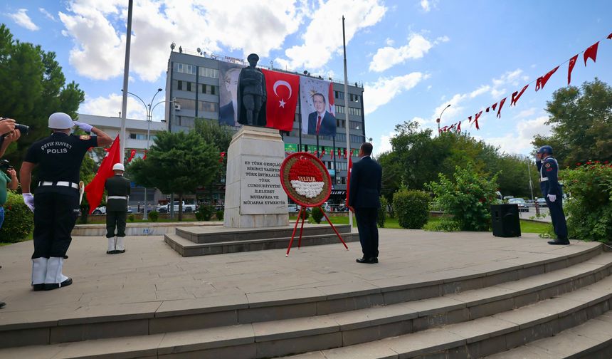 SİİRT’TE 19 EYLÜL GAZİLER GÜNÜ TÖRENLERLE KUTLANDI