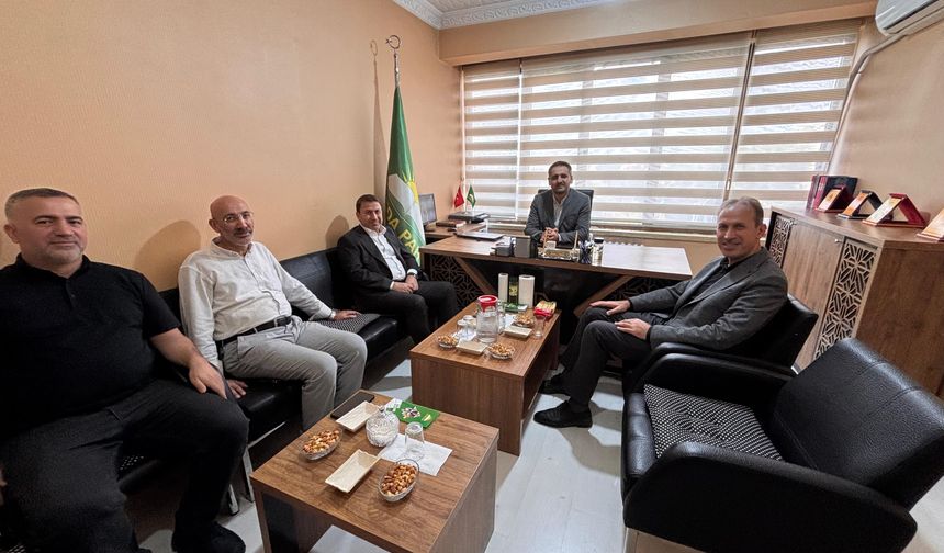 Siirt TSO Başkanı Güven Kuzu’dan HÜDAPAR İl Başkanı Tekin’e Ziyaret