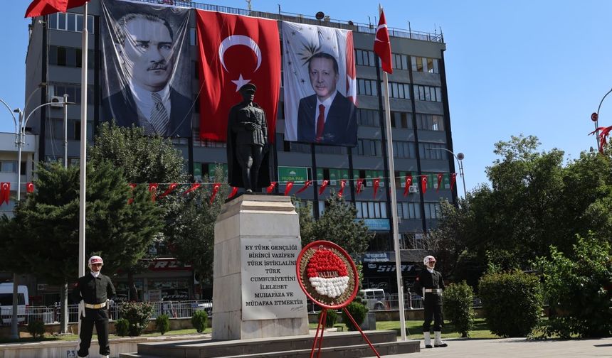 SİİRT’İN ŞEREF GÜNÜ TÖRENLERLE KUTLANDI
