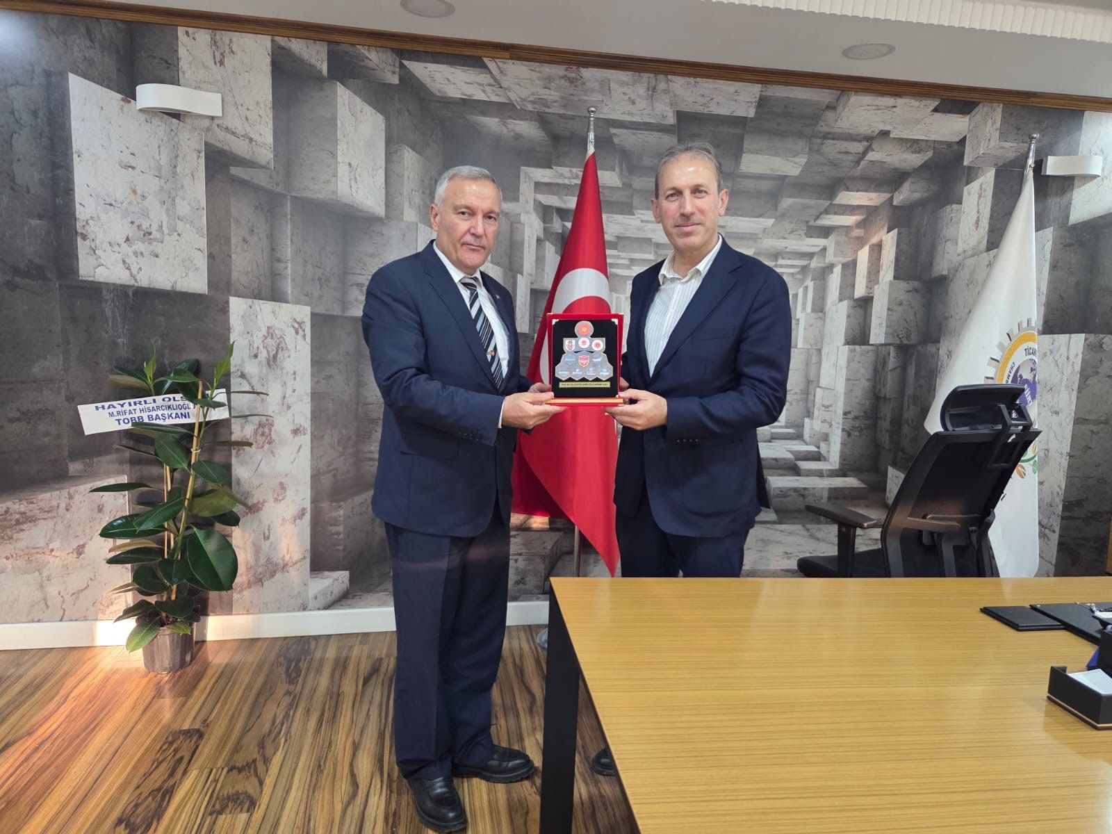 Fuat Özgür Çalapkulu, TSK Güçlendirme Vakfı Temsilcisi Ahmet Avcı’yı Ağırladı